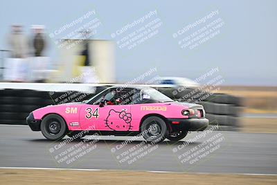 media/Jan-26-2025-CalClub SCCA (Sun) [[cfcea7df88]]/Group 1/Qualifying/